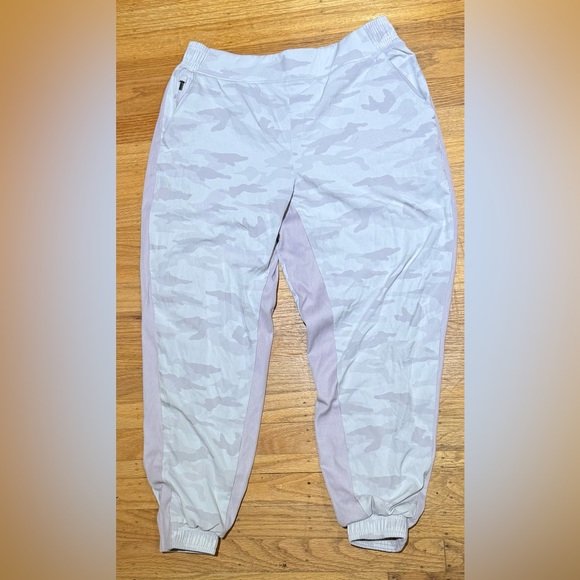 Athleta Pants - Athleta Blush Camo Joggers | Size 12P